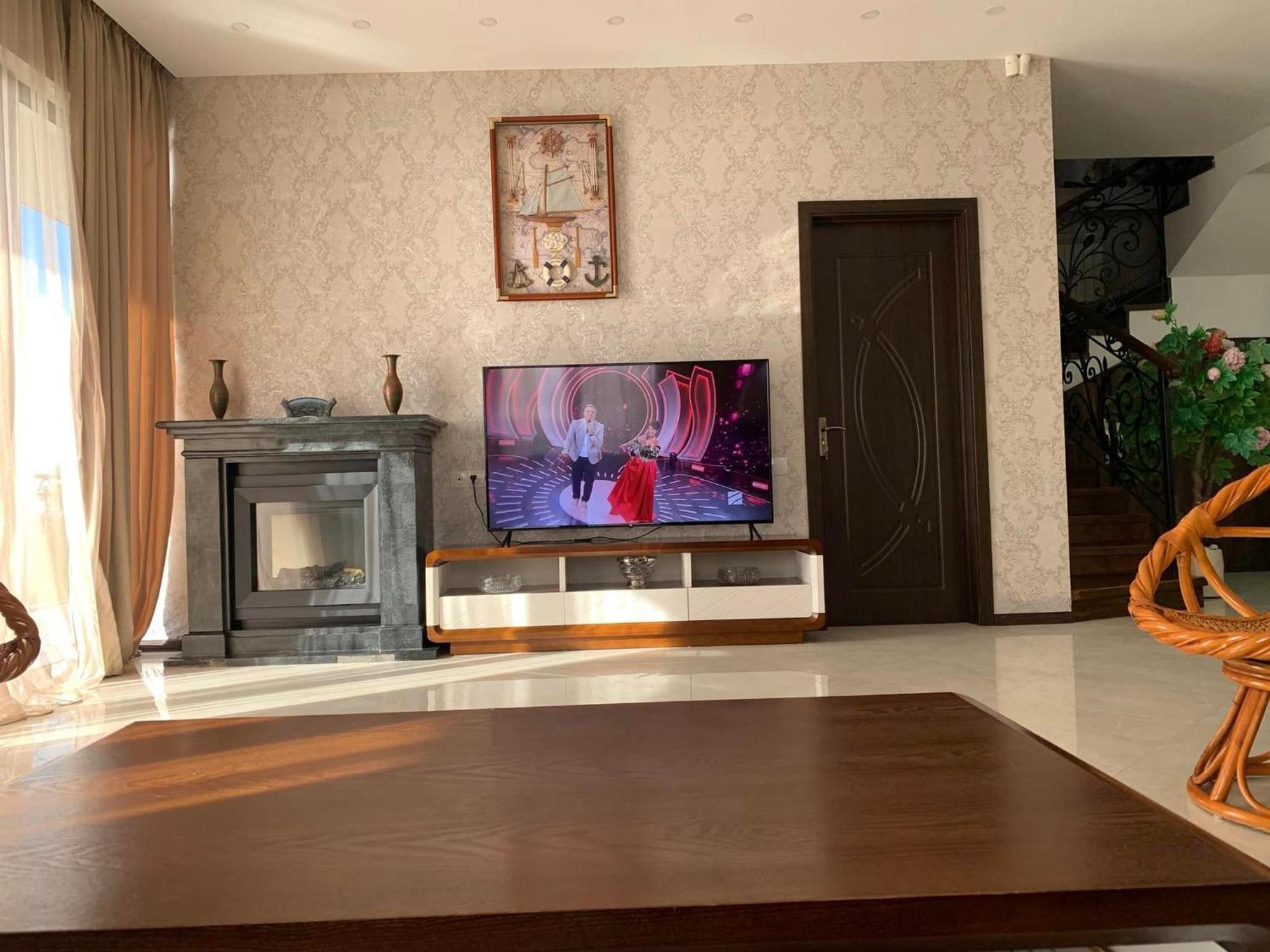 White House Chakvi Hotel Bagian luar foto